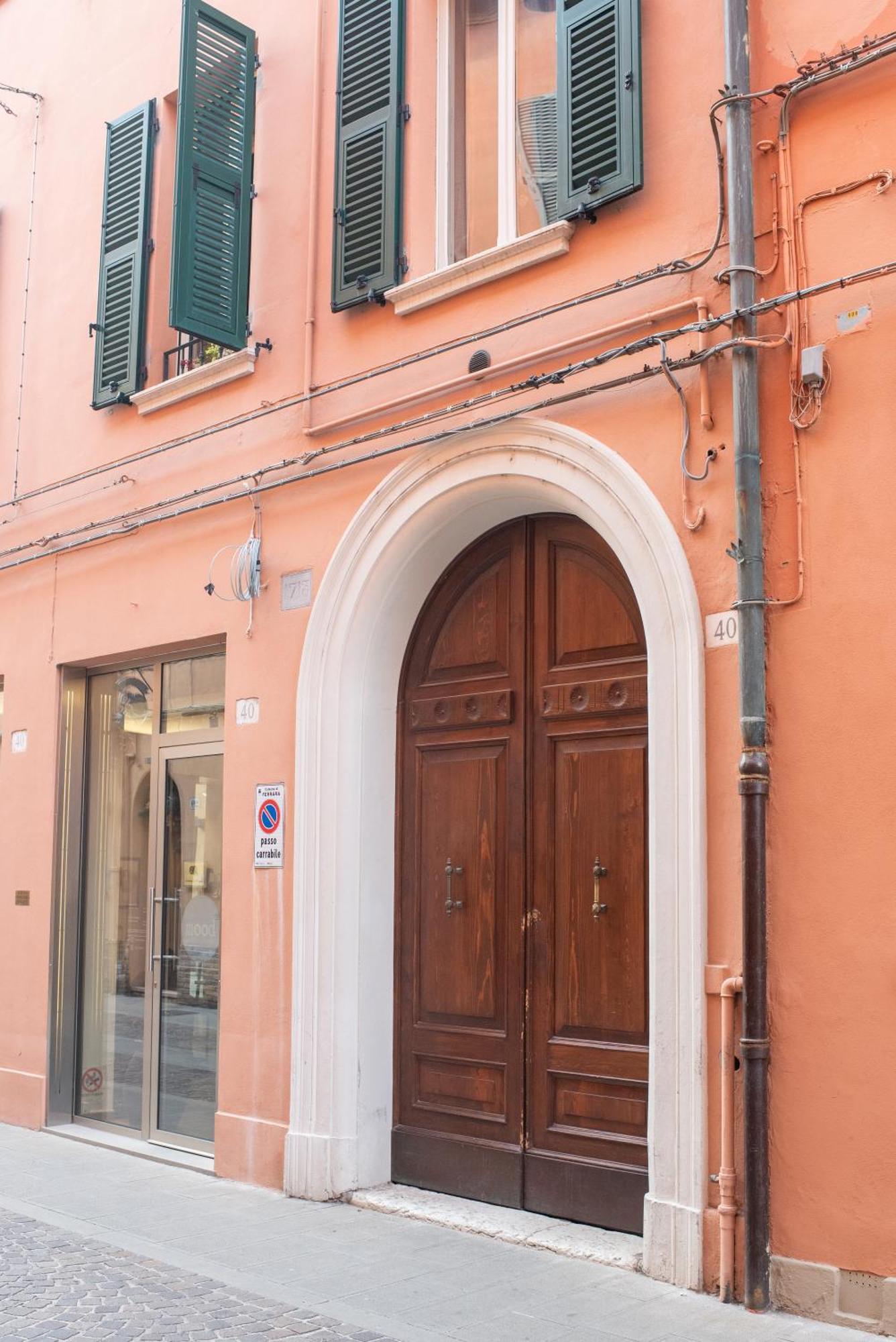 Corte Degli Estensi, Romantica Mansardina Apartment Ferrara
